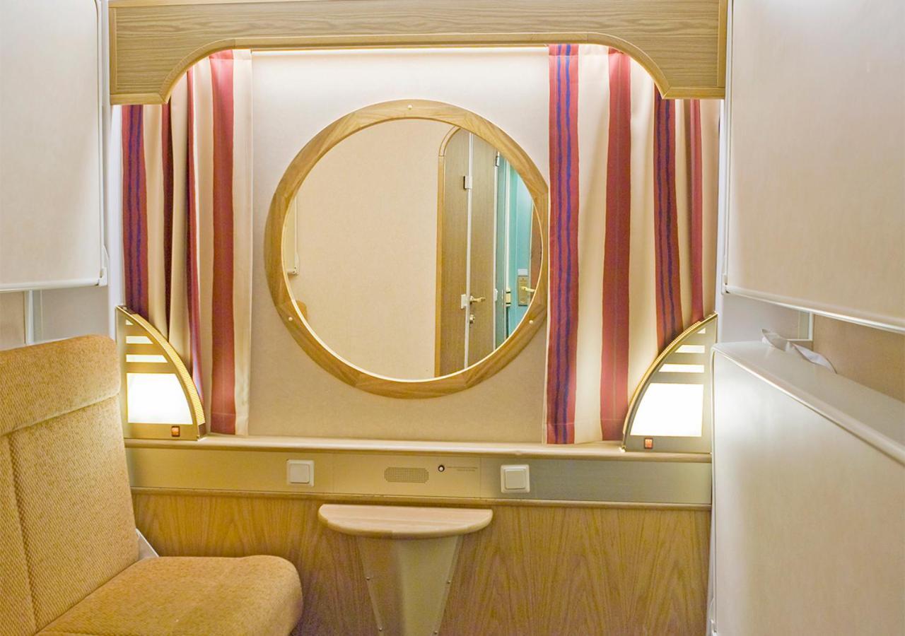 Viking Line Ferry Viking Cinderella - One-Way Journey From Helsinki To Stockholm Hotel Стая снимка
